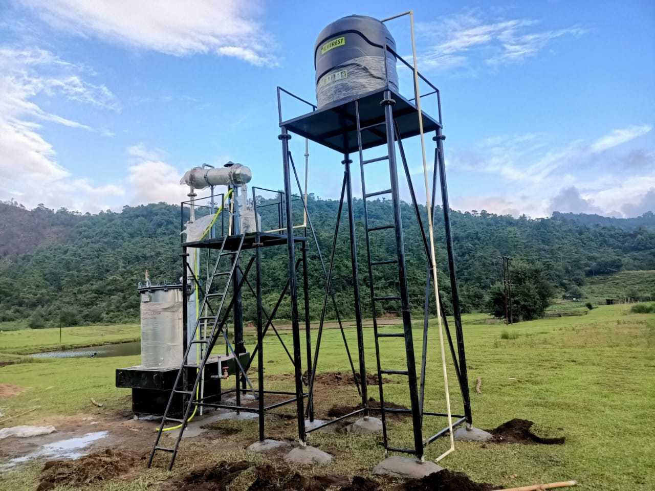 Field Distillation at Pyndenglitha